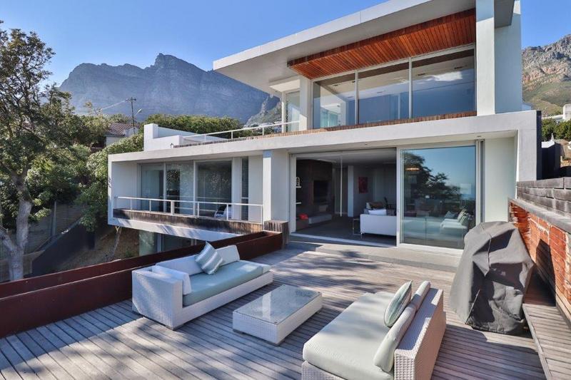 To Let 6 Bedroom Property for Rent in Camps Bay Western Cape